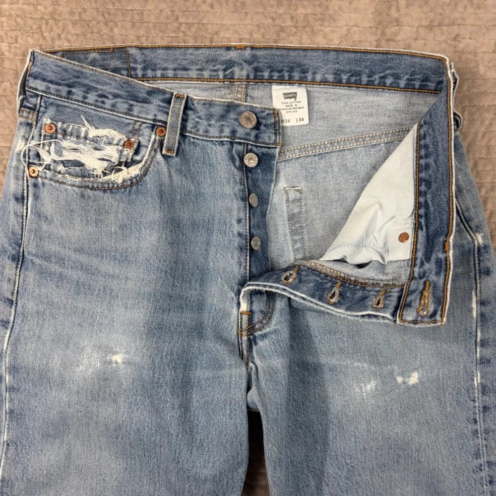 Levis 501 Mens Straight Leg Jeans 34x34‎ Light Wash Distressed Button Fly 0193
